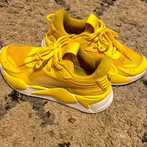 Womens sneakers